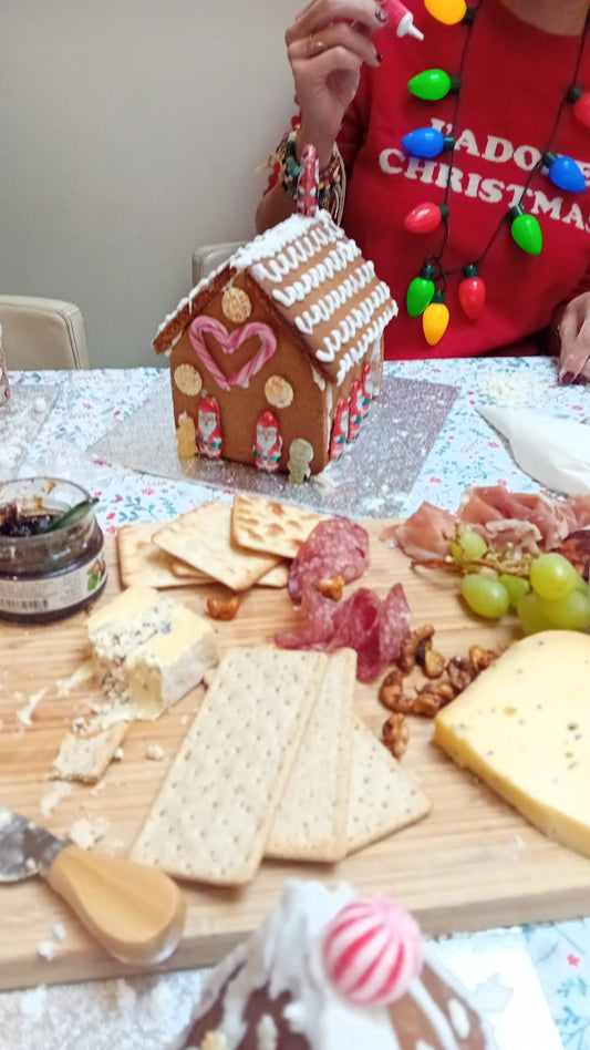 Decorate your own Gingerbread Houses