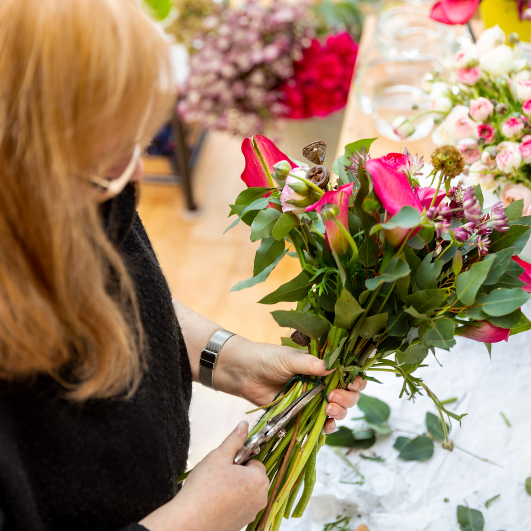 Learn to make your own Hand-tied Bouquet with Just so Flowers